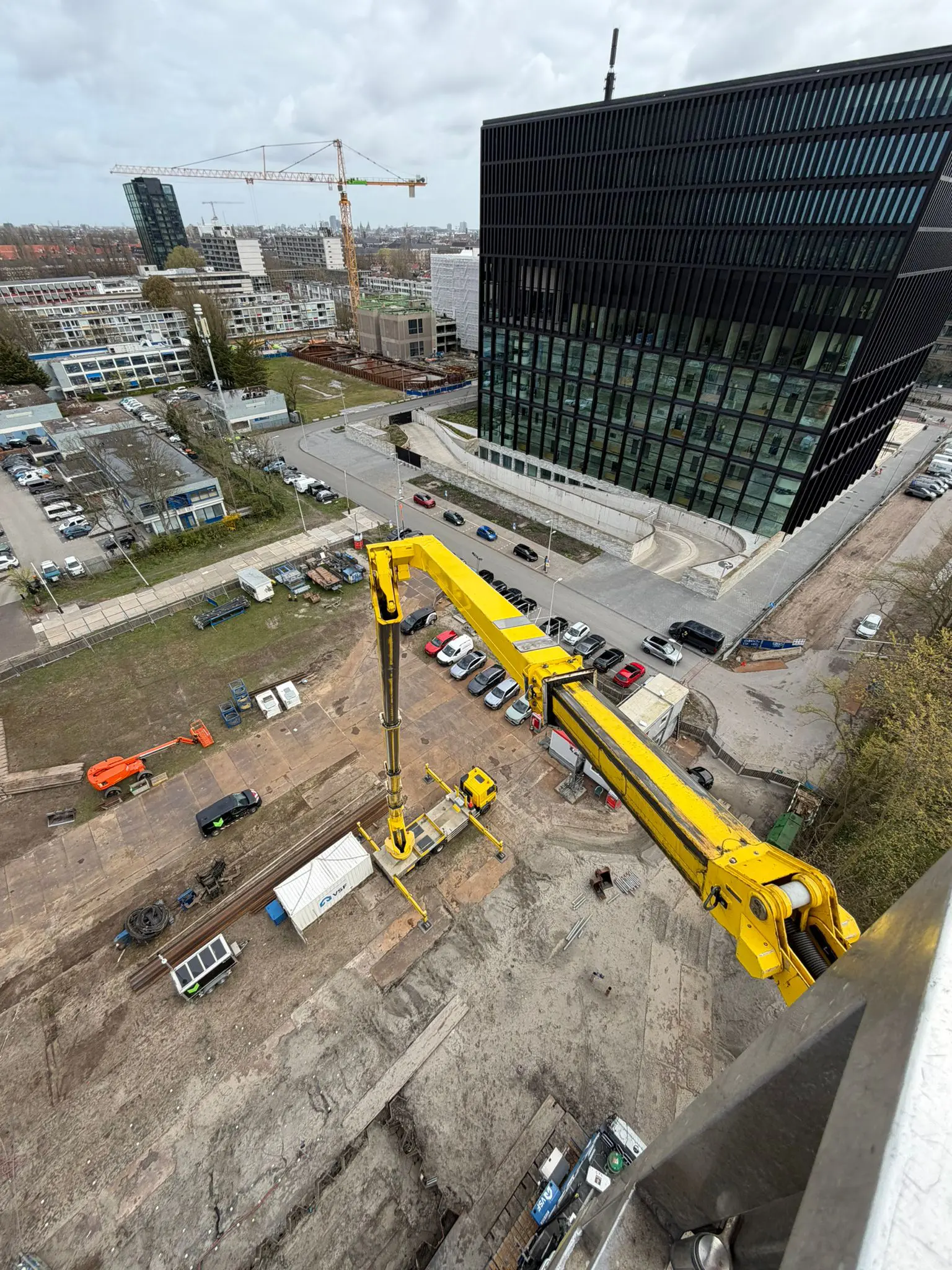 Opbouwen en afbreken machine die sleuven freest